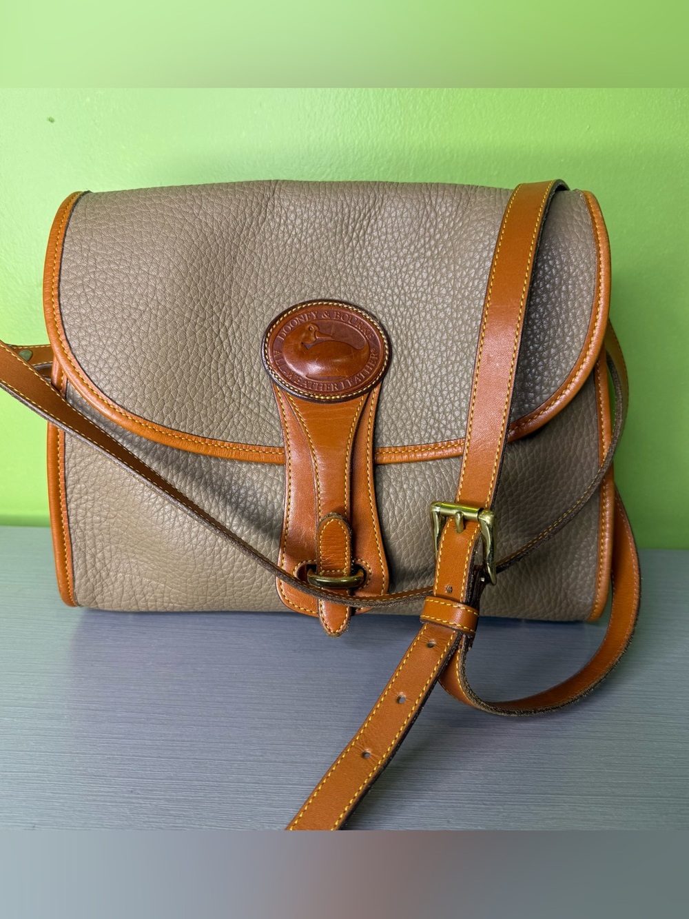 Vintage Dooney & Bourke AWL Essex Crossbody Taupe Leather Satchel Handbag USA 2
